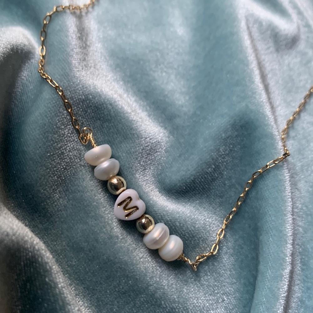 Gold plated necklace with pearls and initial